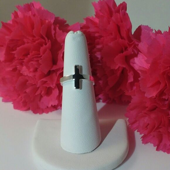 Cross Ring Sterling Silver Contemporary Style Size 6 - Picture 3 of 3
